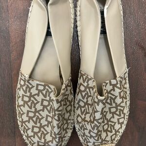 Stylish Brown DKNY Women's Shoes 8.5